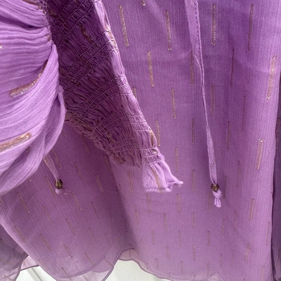 Elegant Purple Blouse with Tie Neck - Picture 4 of 10